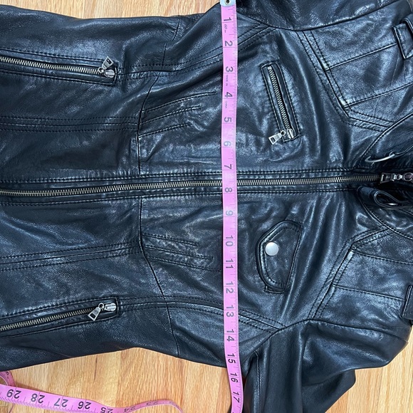 Danier leather jacket - Picture 4 of 8